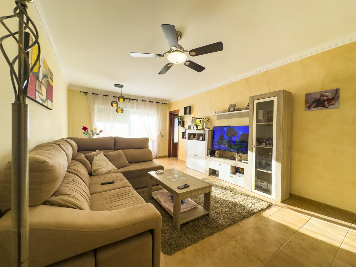 3 Bed Apartment for sale in Estepona Costa Del Sol, Málaga, Spain