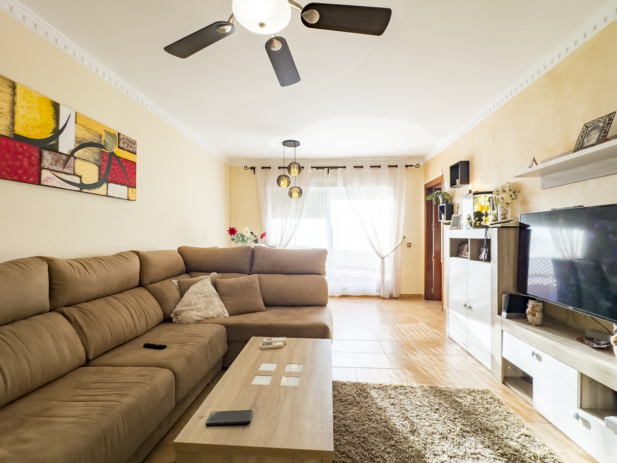 3 Bed Apartment for sale in Estepona Costa Del Sol, Málaga, Spain