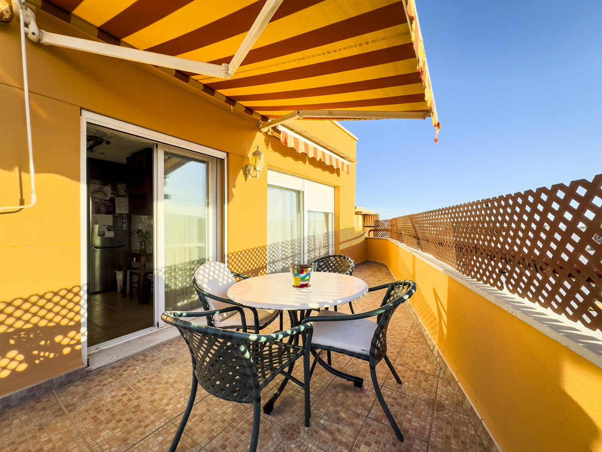 3 Bed Apartment for sale in Estepona Costa Del Sol, Málaga, Spain