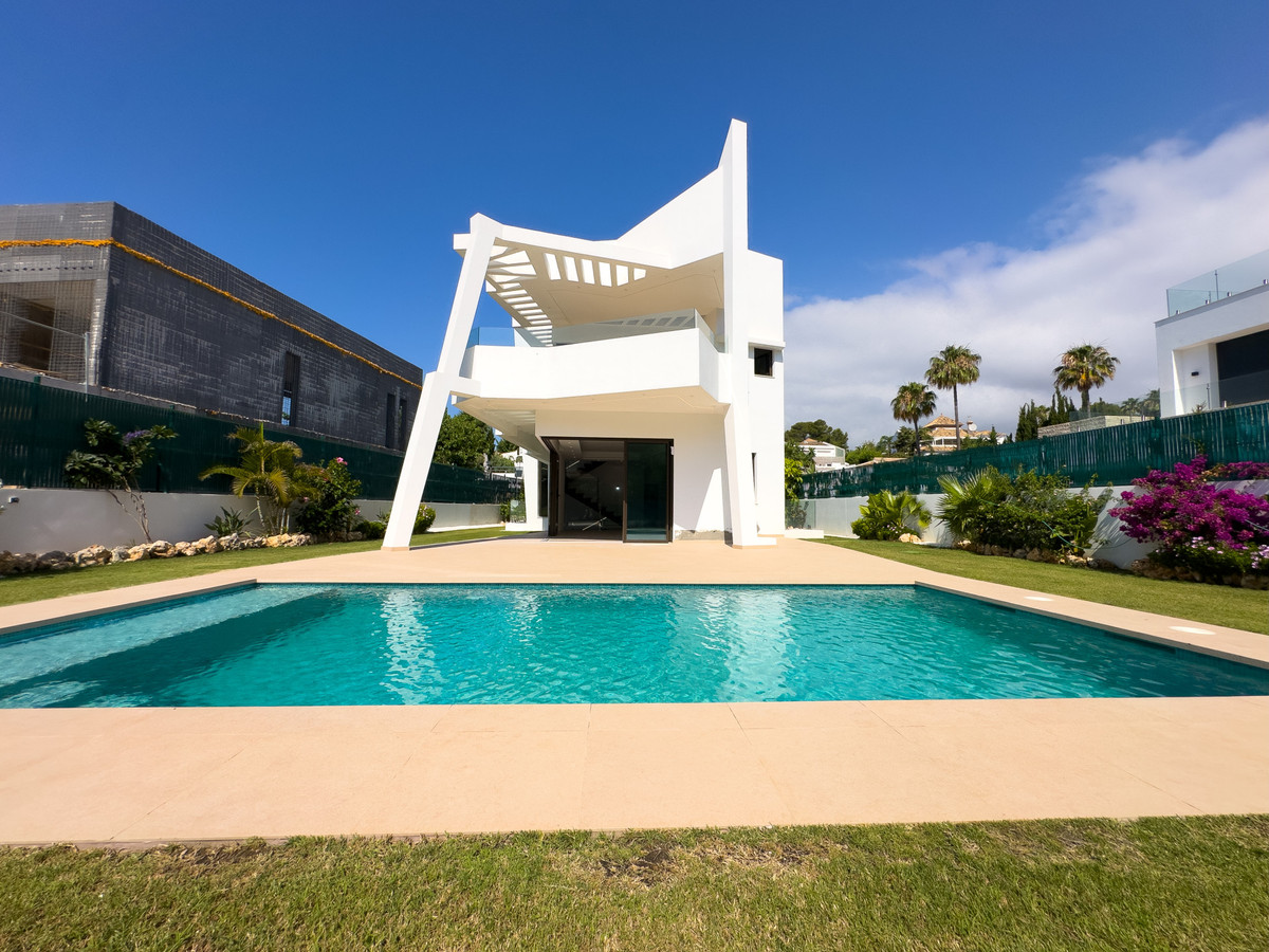 4 Bed Townhouse for sale in Estepona Costa Del Sol, Málaga, Spain