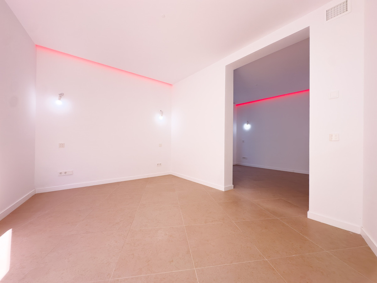 4 Bed Townhouse for sale in Estepona Costa Del Sol, Málaga, Spain