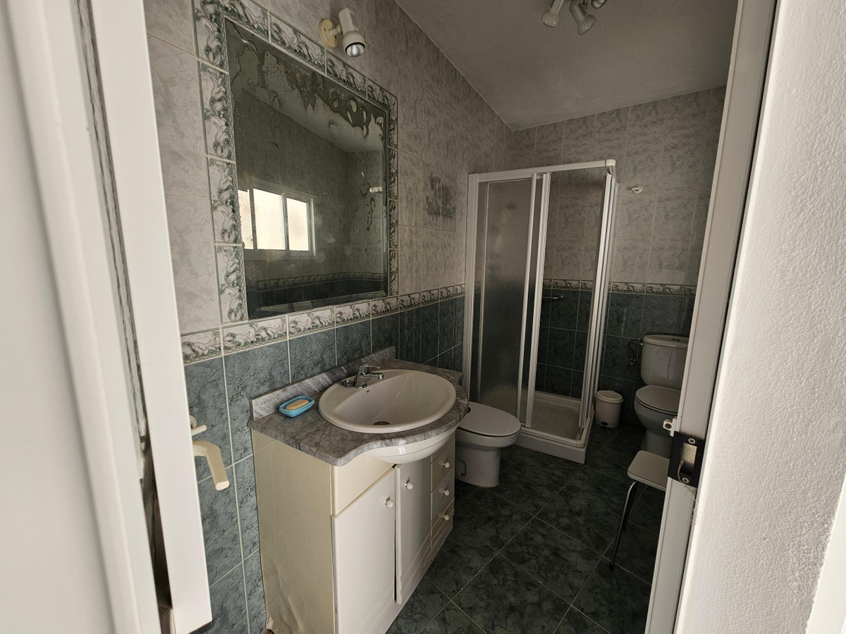 4 Bed Townhouse for sale in El Burgo Costa Del Sol, Málaga, Spain