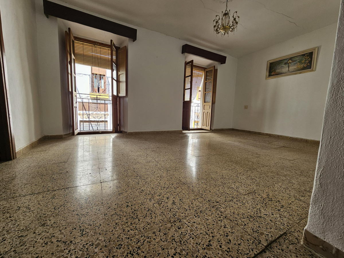 4 Bed Townhouse for sale in El Burgo Costa Del Sol, Málaga, Spain