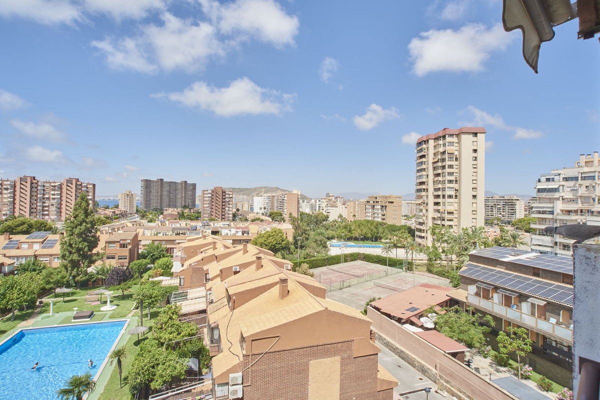 Se vende Apartamento Planta Media de 3 dormitorios en Costa Blanca, Alicante, España