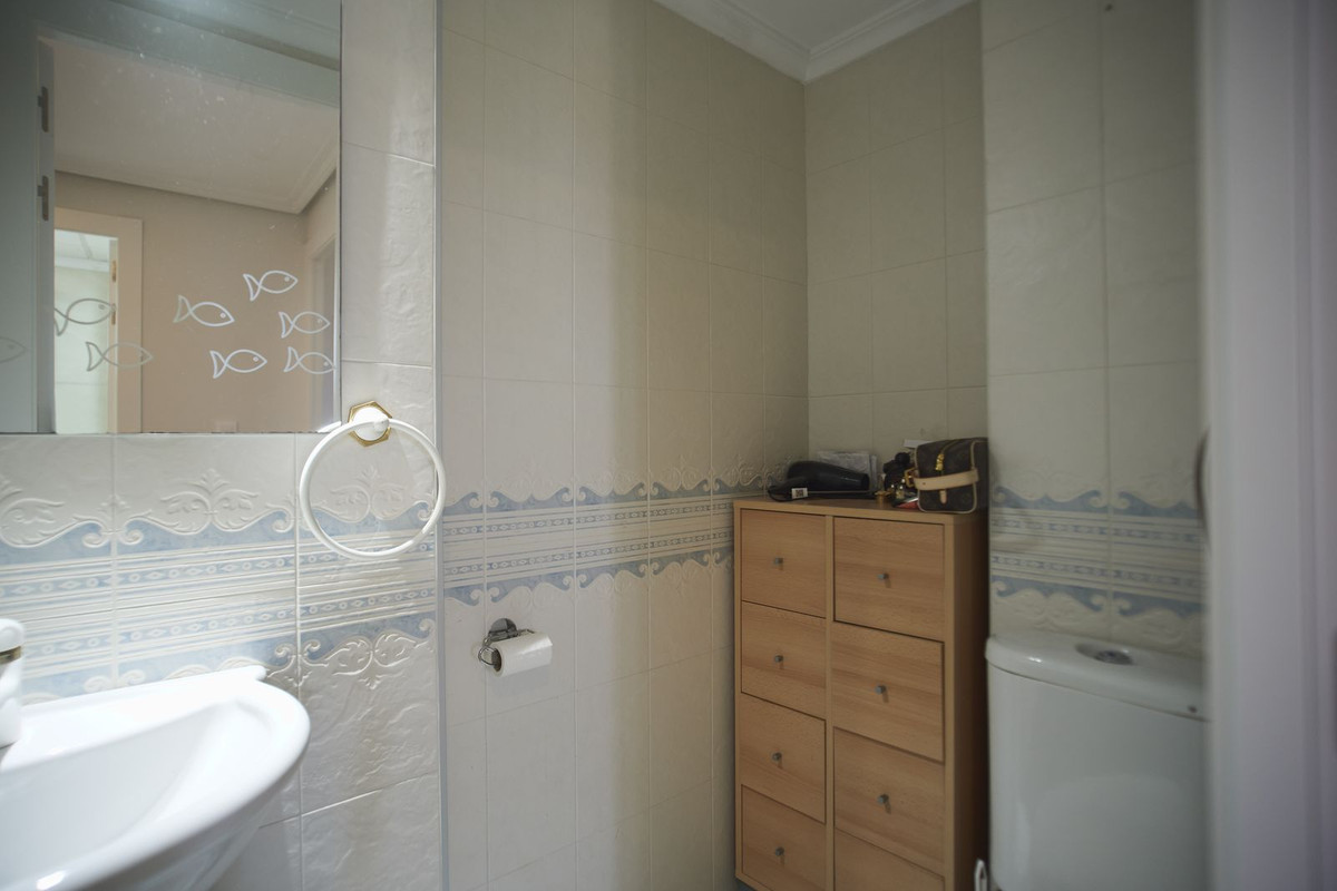 Se vende Apartamento Planta Media de 3 dormitorios en Costa Blanca, Alicante, España