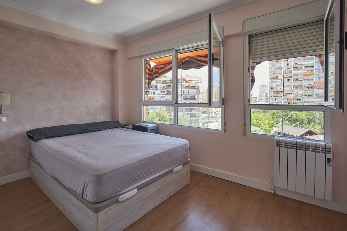 Se vende Apartamento Planta Media de 3 dormitorios en Costa Blanca, Alicante, España