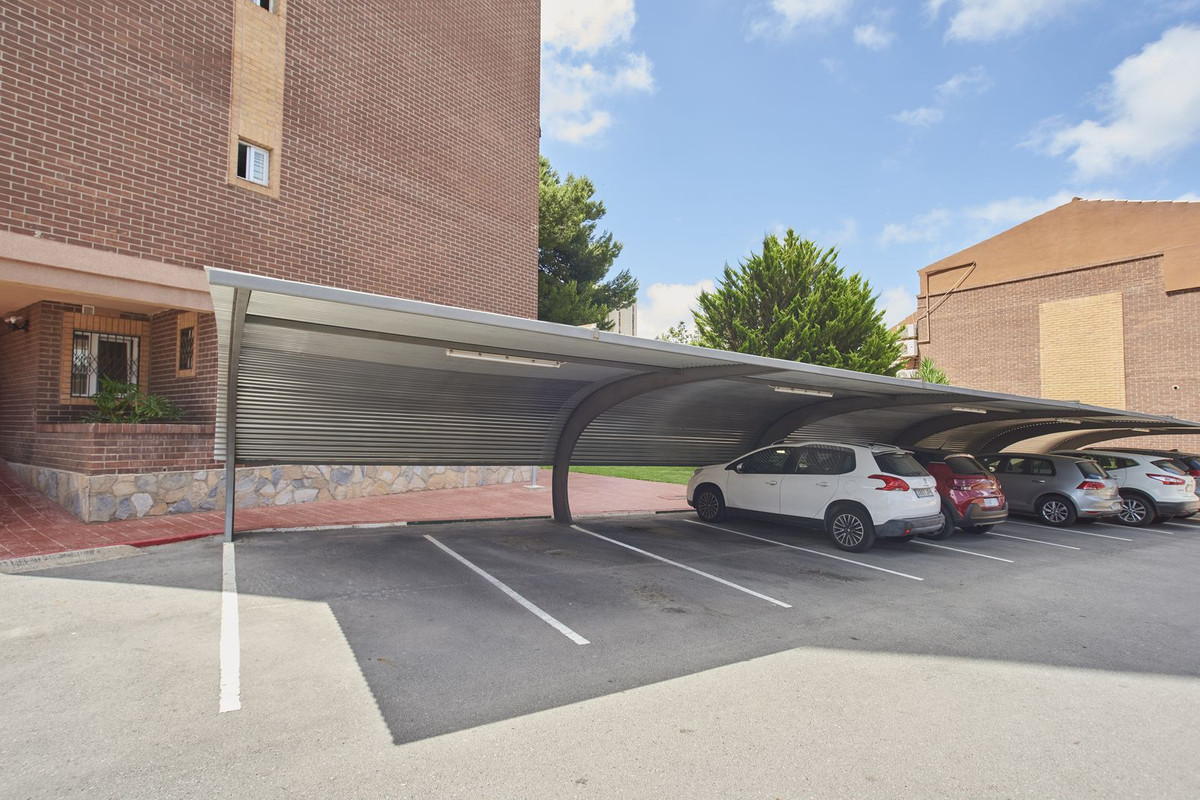 Se vende Apartamento Planta Media de 3 dormitorios en Costa Blanca, Alicante, España