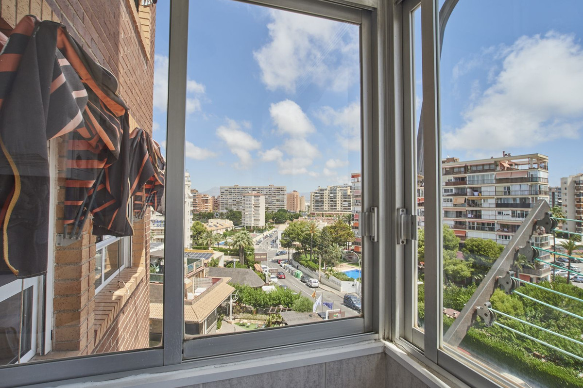 Se vende Apartamento Planta Media de 3 dormitorios en Costa Blanca, Alicante, España
