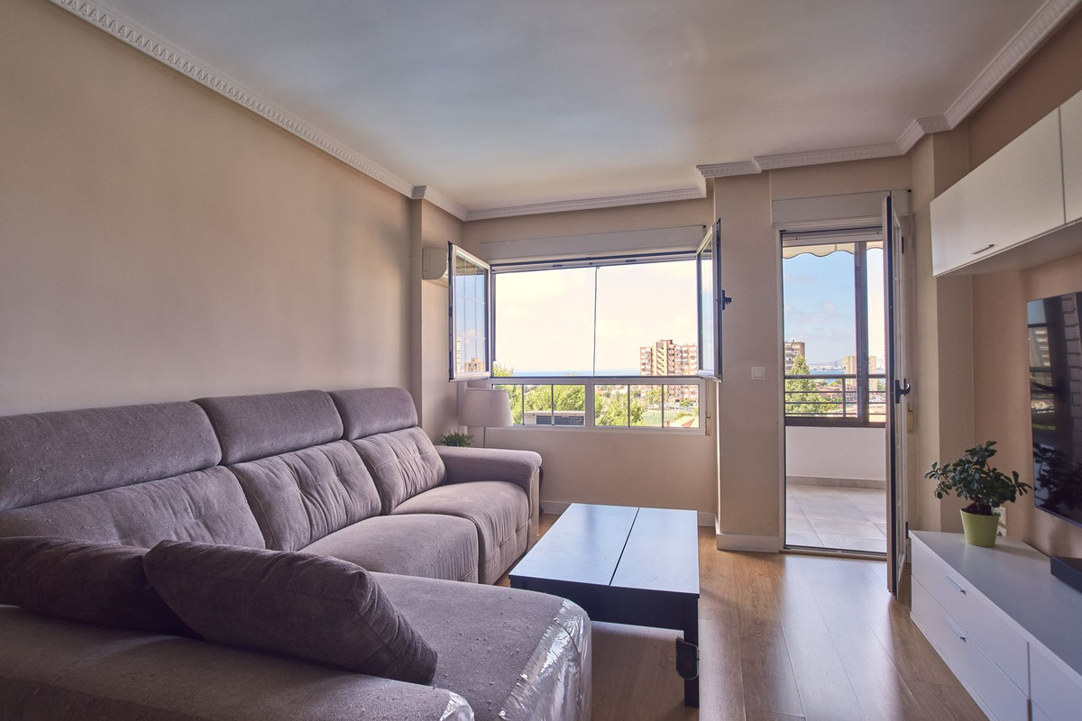 Se vende Apartamento Planta Media de 3 dormitorios en Costa Blanca, Alicante, España