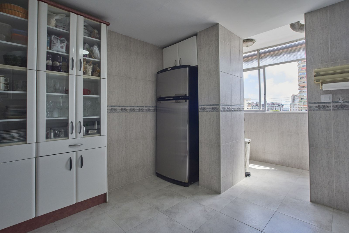 Se vende Apartamento Planta Media de 3 dormitorios en Costa Blanca, Alicante, España