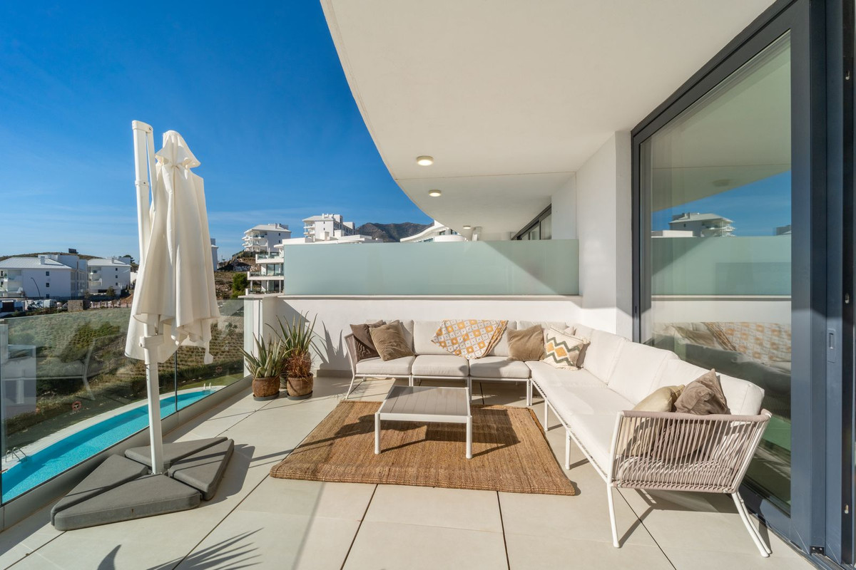 2 Bed Apartment for sale in Fuengirola Costa Del Sol, Málaga, Spain