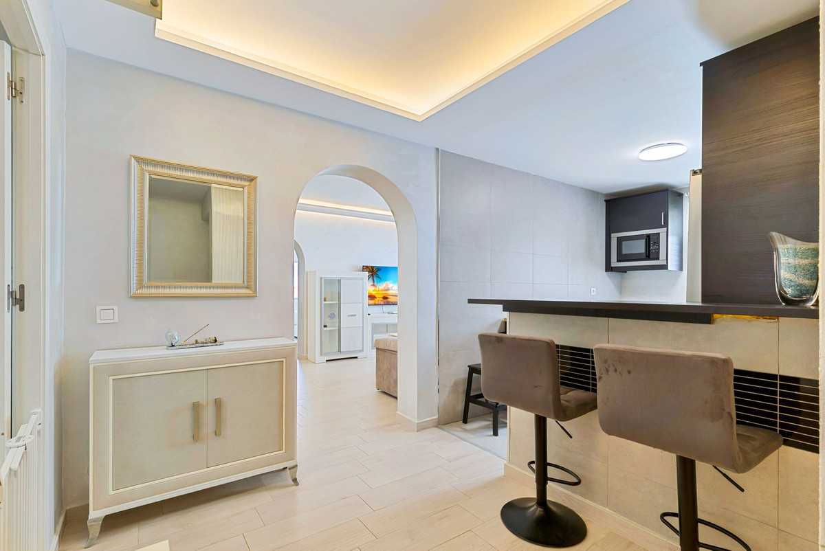 Se vende Apartamento en Planta Última de 4 dormitorios en Costa Del Sol, Málaga, España