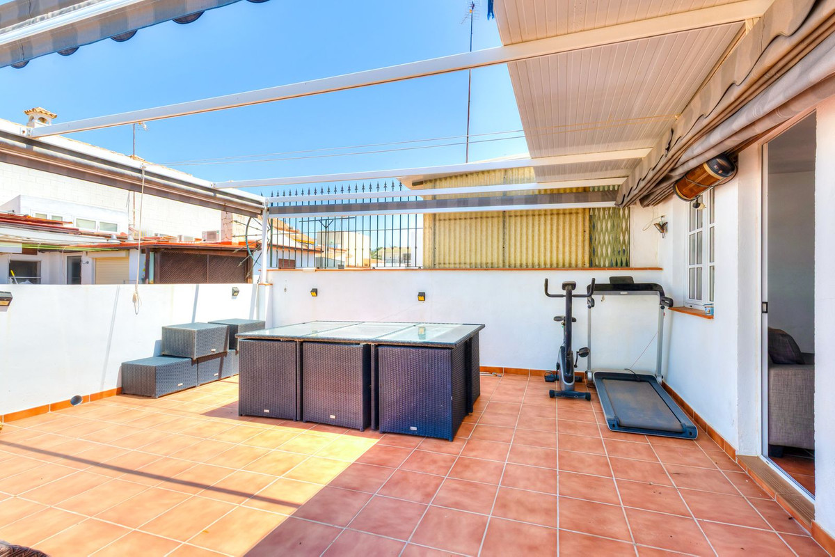 Se vende Apartamento en Planta Última de 4 dormitorios en Costa Del Sol, Málaga, España