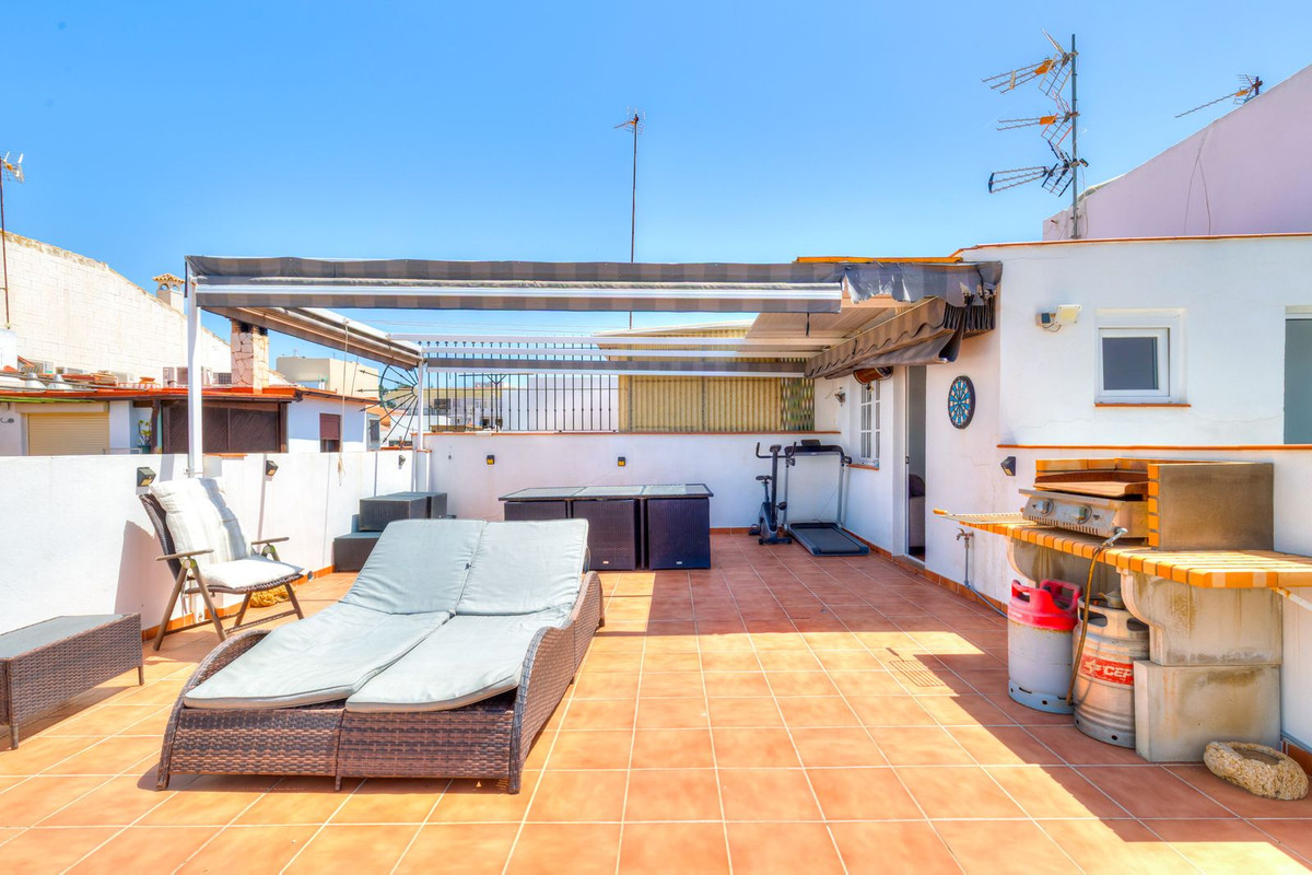 Se vende Apartamento en Planta Última de 4 dormitorios en Costa Del Sol, Málaga, España