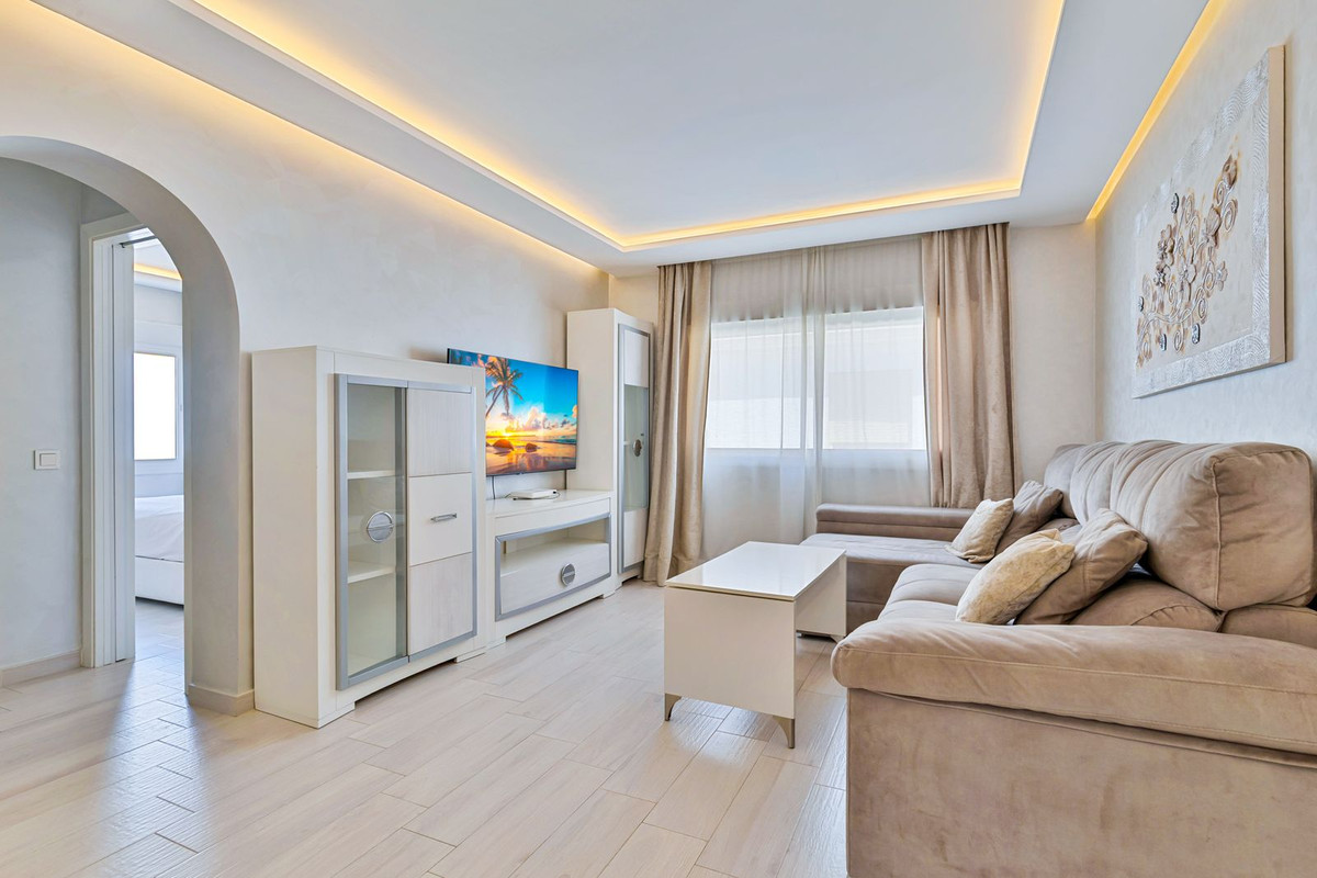 Se vende Apartamento en Planta Última de 4 dormitorios en Costa Del Sol, Málaga, España