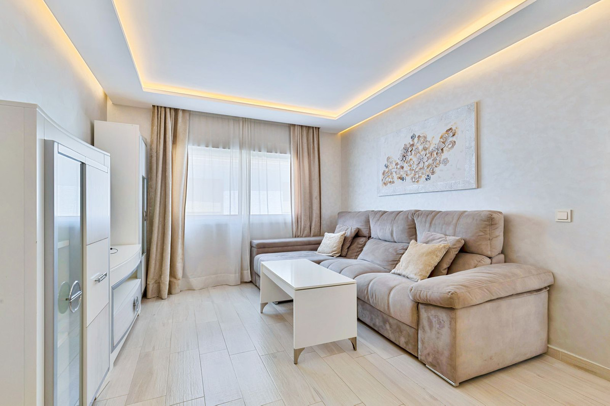 Se vende Apartamento en Planta Última de 4 dormitorios en Costa Del Sol, Málaga, España
