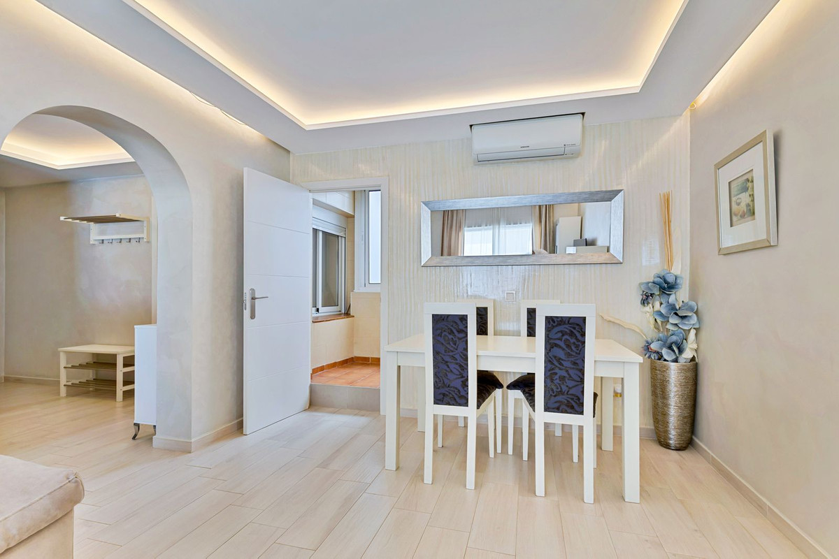 Se vende Apartamento en Planta Última de 4 dormitorios en Costa Del Sol, Málaga, España