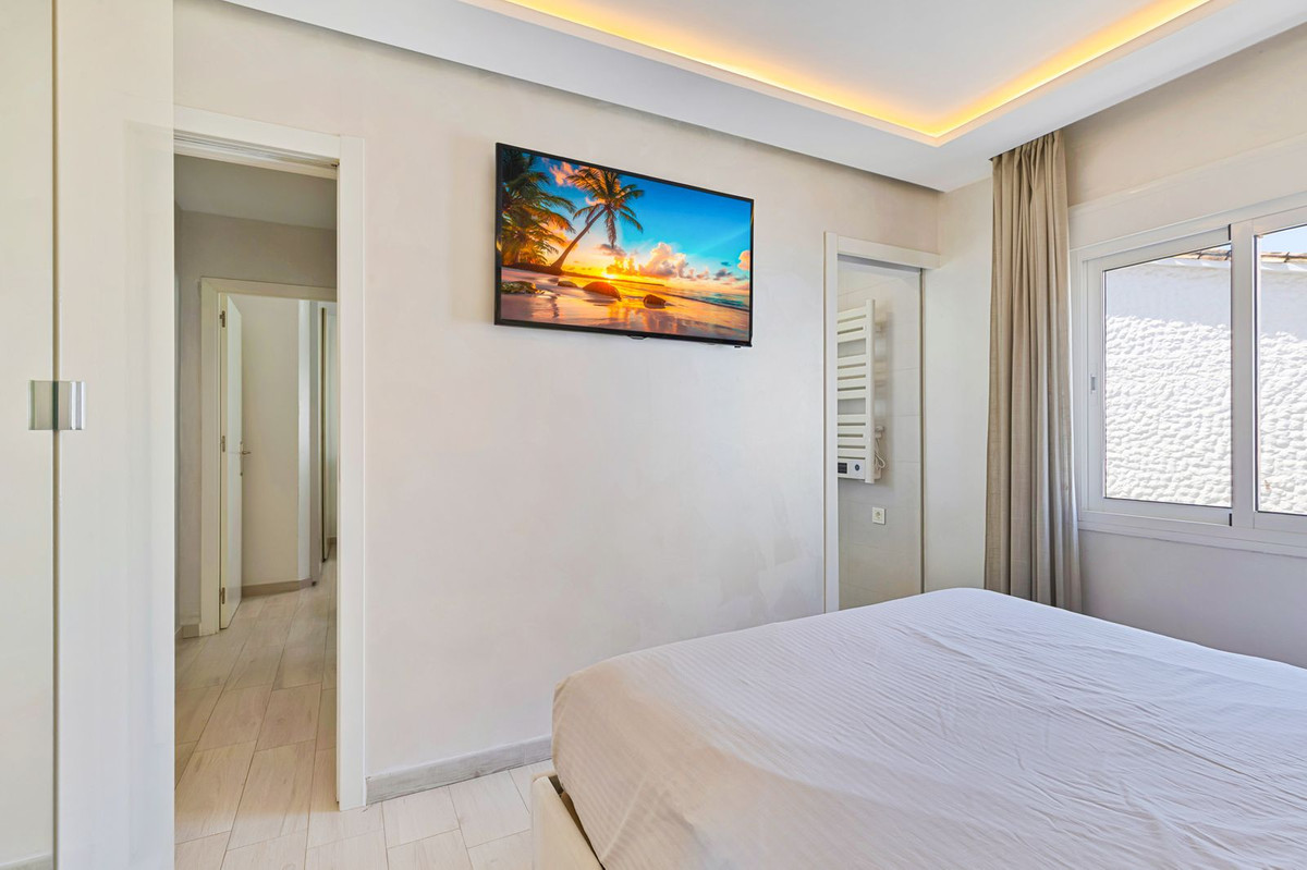 Se vende Apartamento en Planta Última de 4 dormitorios en Costa Del Sol, Málaga, España