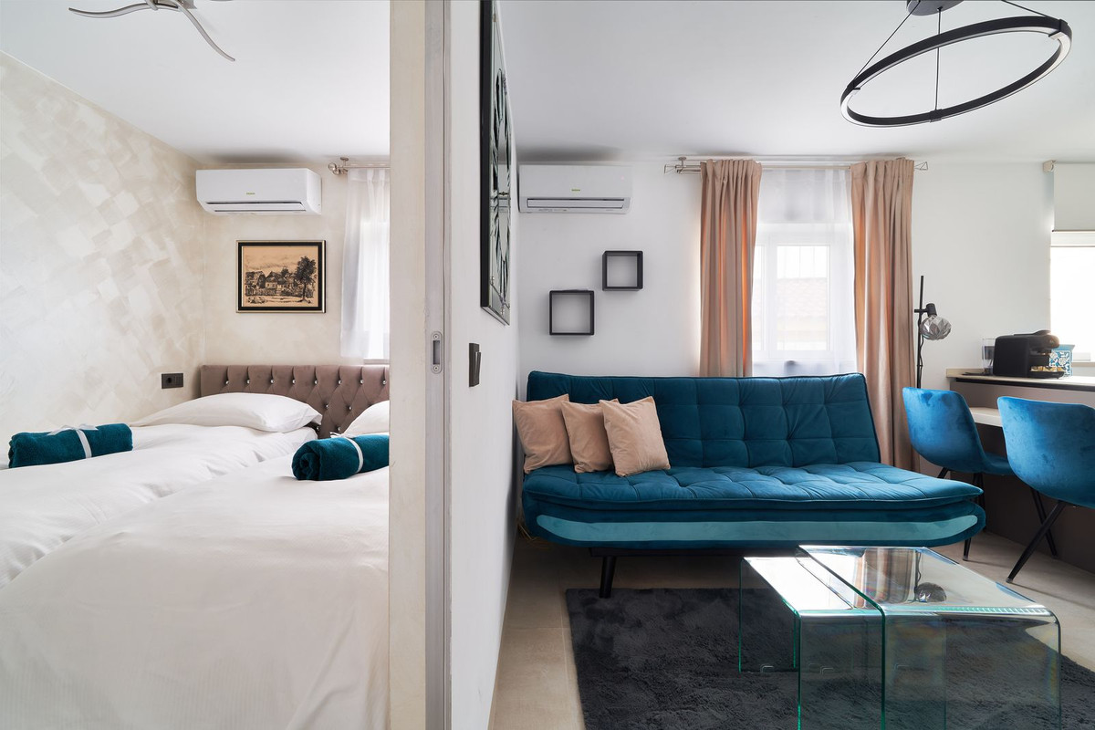 Se vende Apartamento Planta Media de 2 dormitorios en Costa Del Sol, Málaga, España