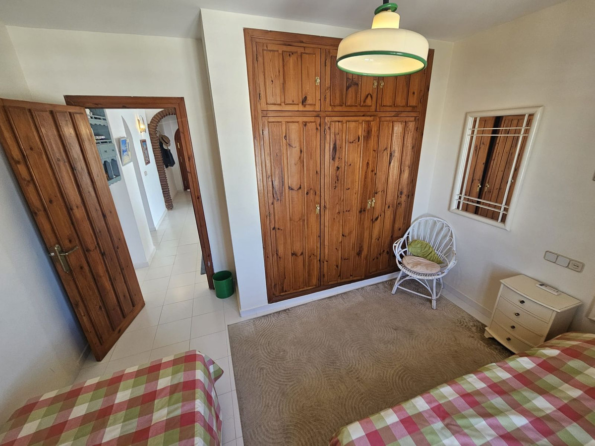 Se vende Apartamento en Planta Última de 3 dormitorios en Costa Del Sol, Málaga, España