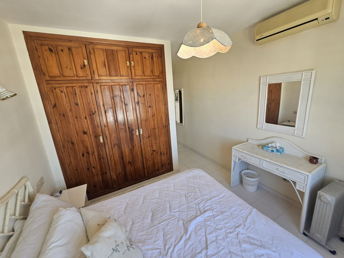 Se vende Apartamento en Planta Última de 3 dormitorios en Costa Del Sol, Málaga, España
