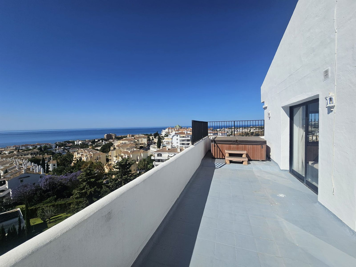 Se vende Apartamento en Planta Última de 3 dormitorios en Costa Del Sol, Málaga, España