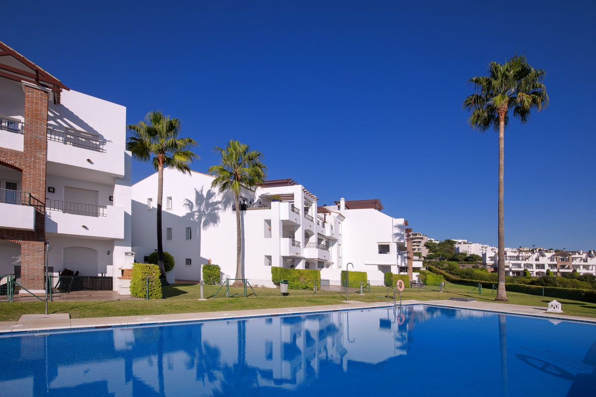 Se vende Apartamento Planta Baja de 3 dormitorios en Costa Del Sol, Málaga, España