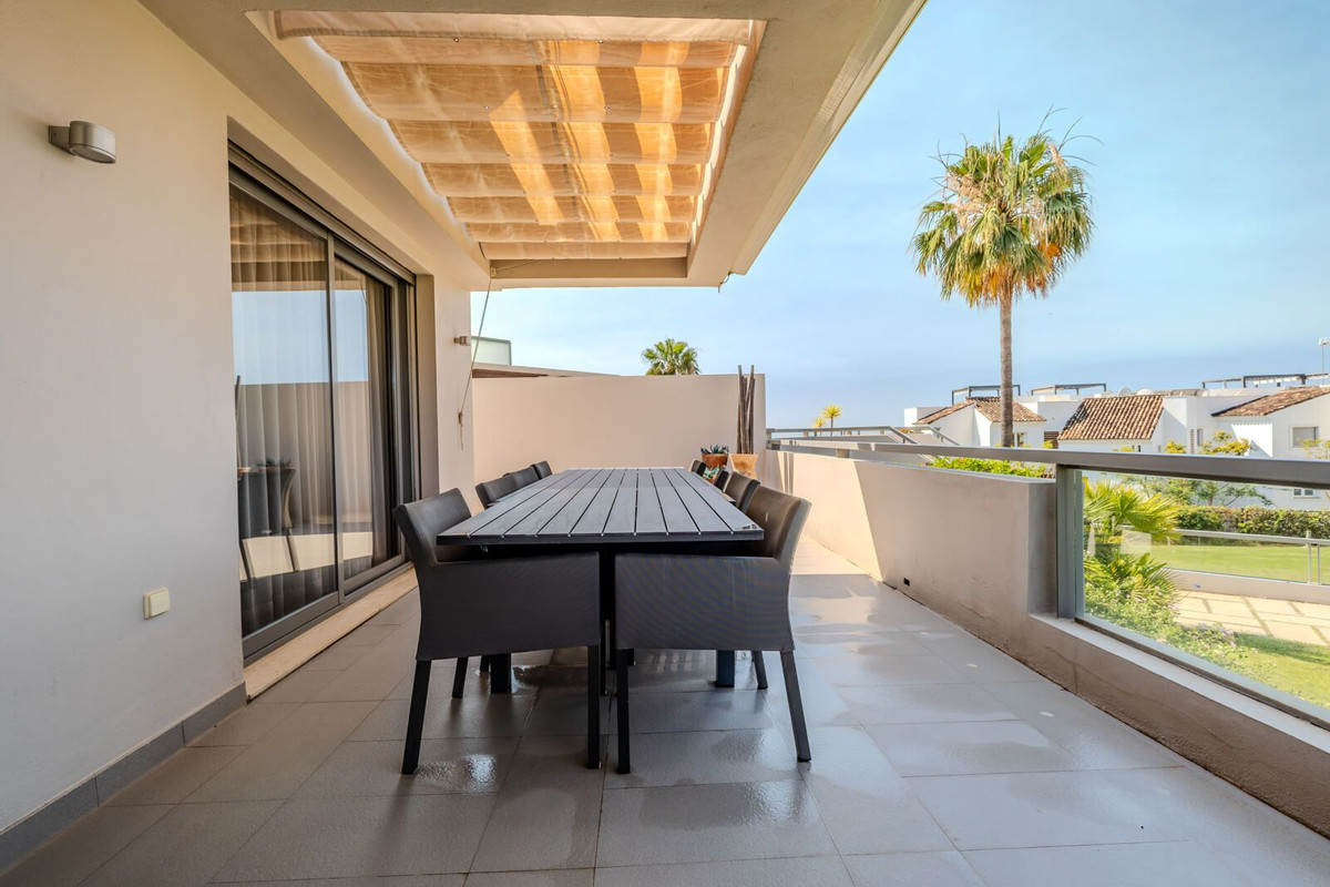 3 Bed Apartment for sale in Benahavís Costa Del Sol, Málaga, Spain