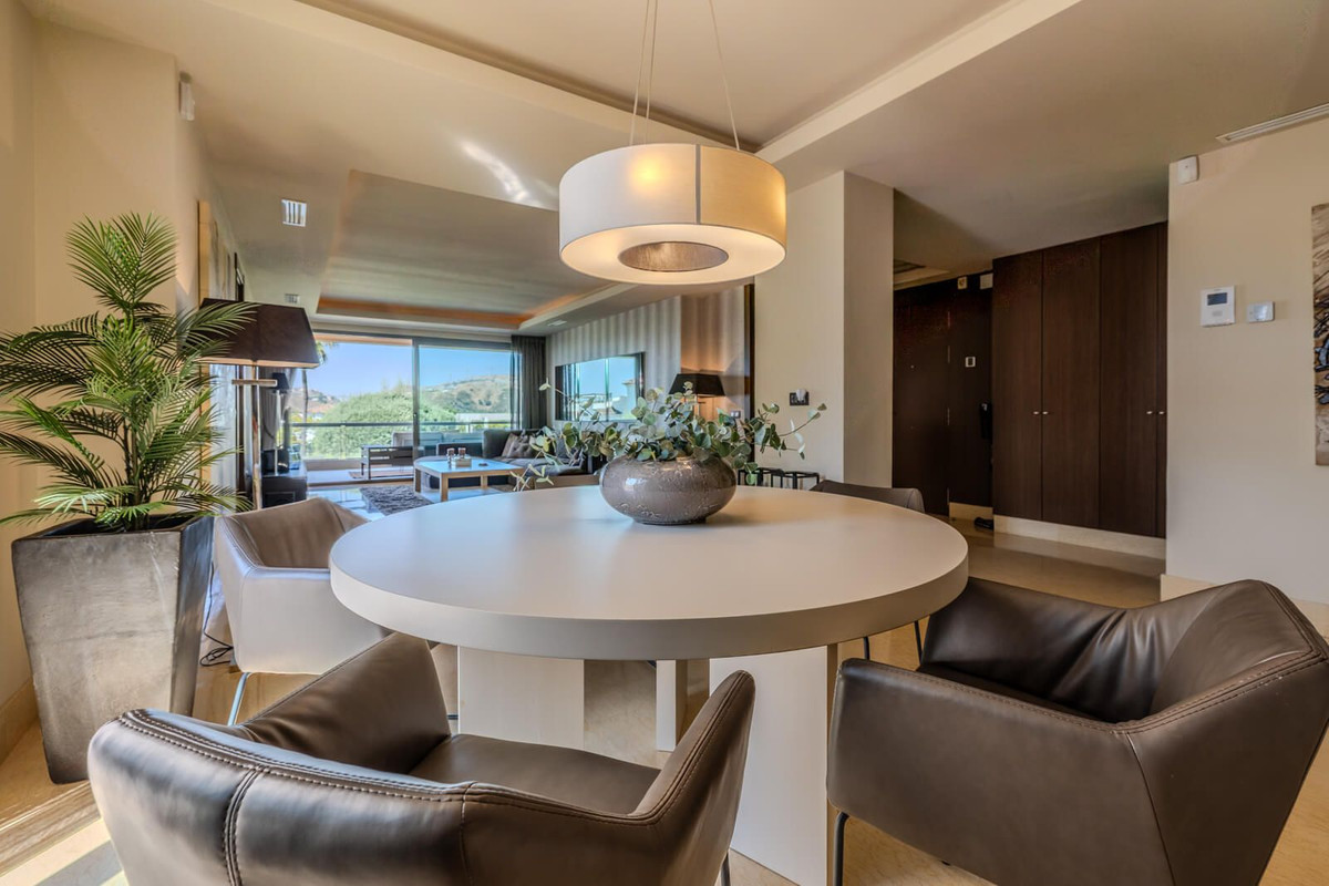 3 Bed Apartment for sale in Benahavís Costa Del Sol, Málaga, Spain