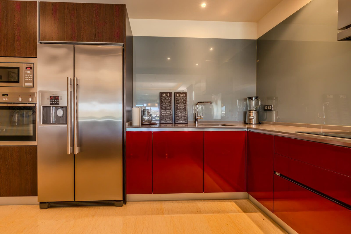 3 Bed Apartment for sale in Benahavís Costa Del Sol, Málaga, Spain