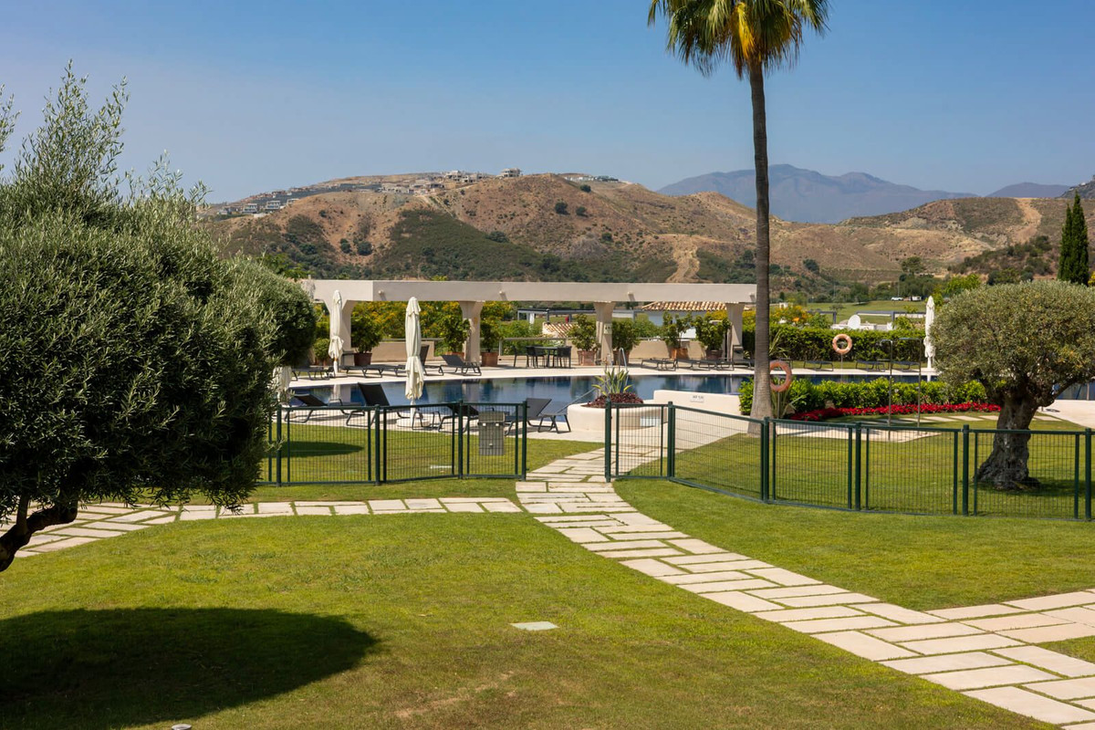 3 Bed Apartment for sale in Benahavís Costa Del Sol, Málaga, Spain