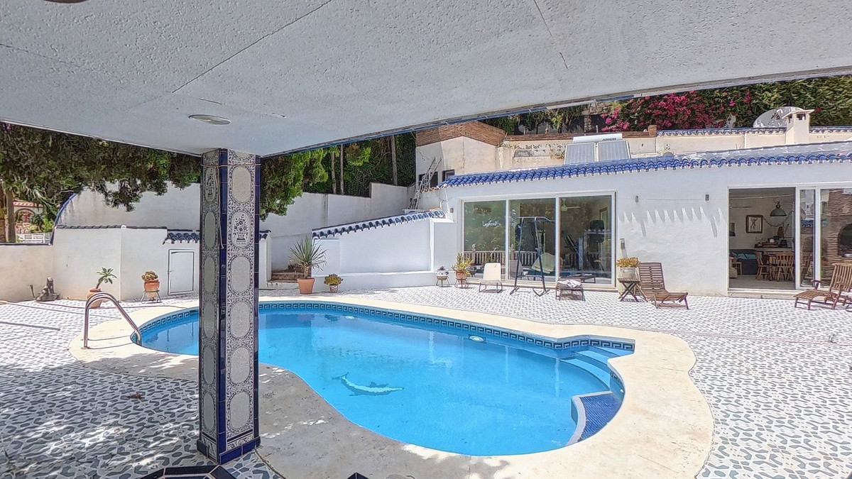 4 Bed Townhouse for sale in Torremuelle Costa Del Sol, Málaga, Spain