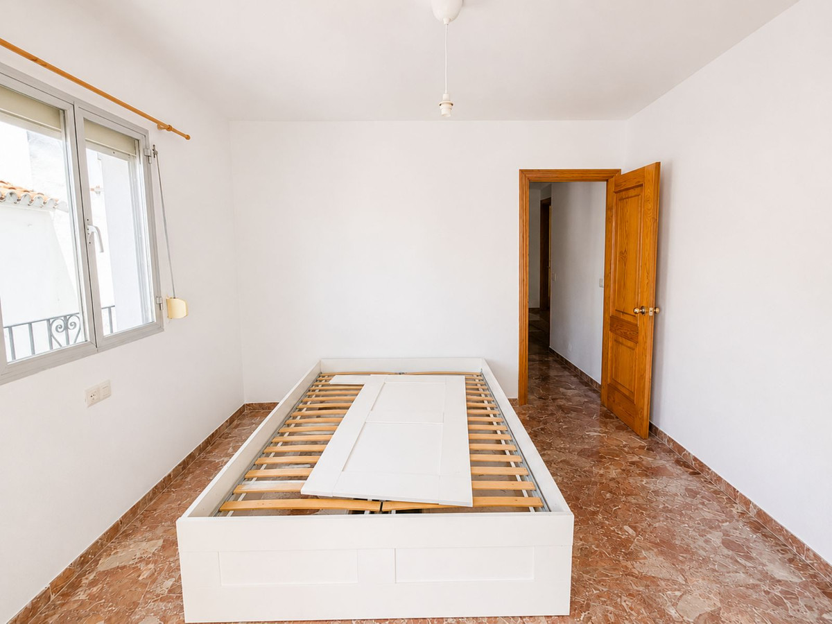 3 Bed Townhouse for sale in Casares Costa Del Sol, Málaga, Spain