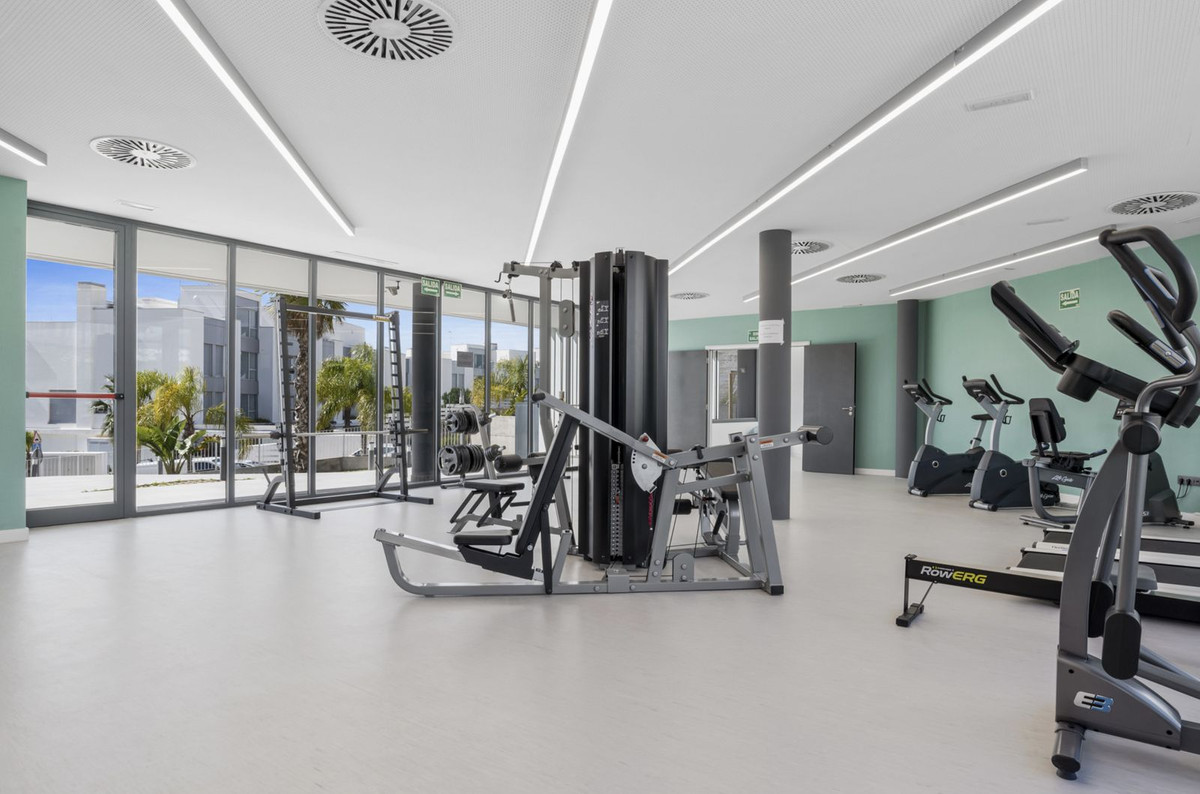 Se vende Apartamento Planta Media de 3 dormitorios en Costa Del Sol, Málaga, España