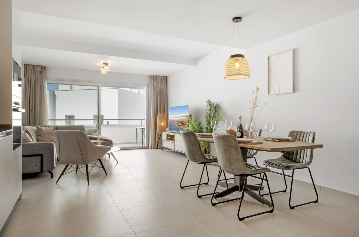 Se vende Apartamento Planta Media de 3 dormitorios en Costa Del Sol, Málaga, España