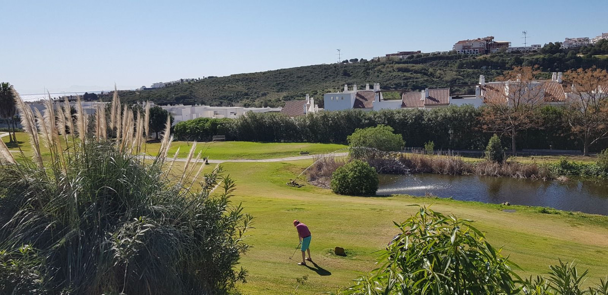Se vende Apartamento Planta Baja de 3 dormitorios en Costa Del Sol, Málaga, España