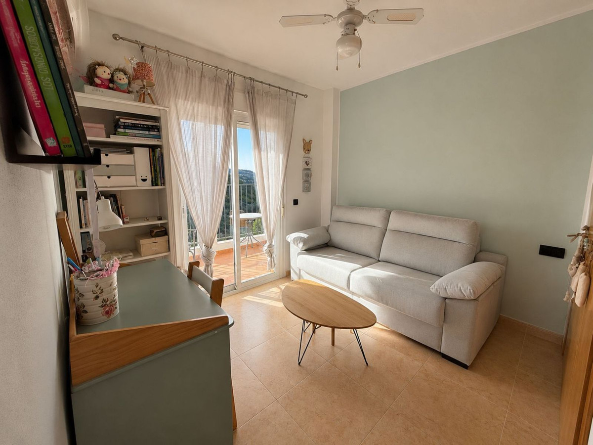 3 Bed Townhouse for sale in Casares Costa Del Sol, Málaga, Spain