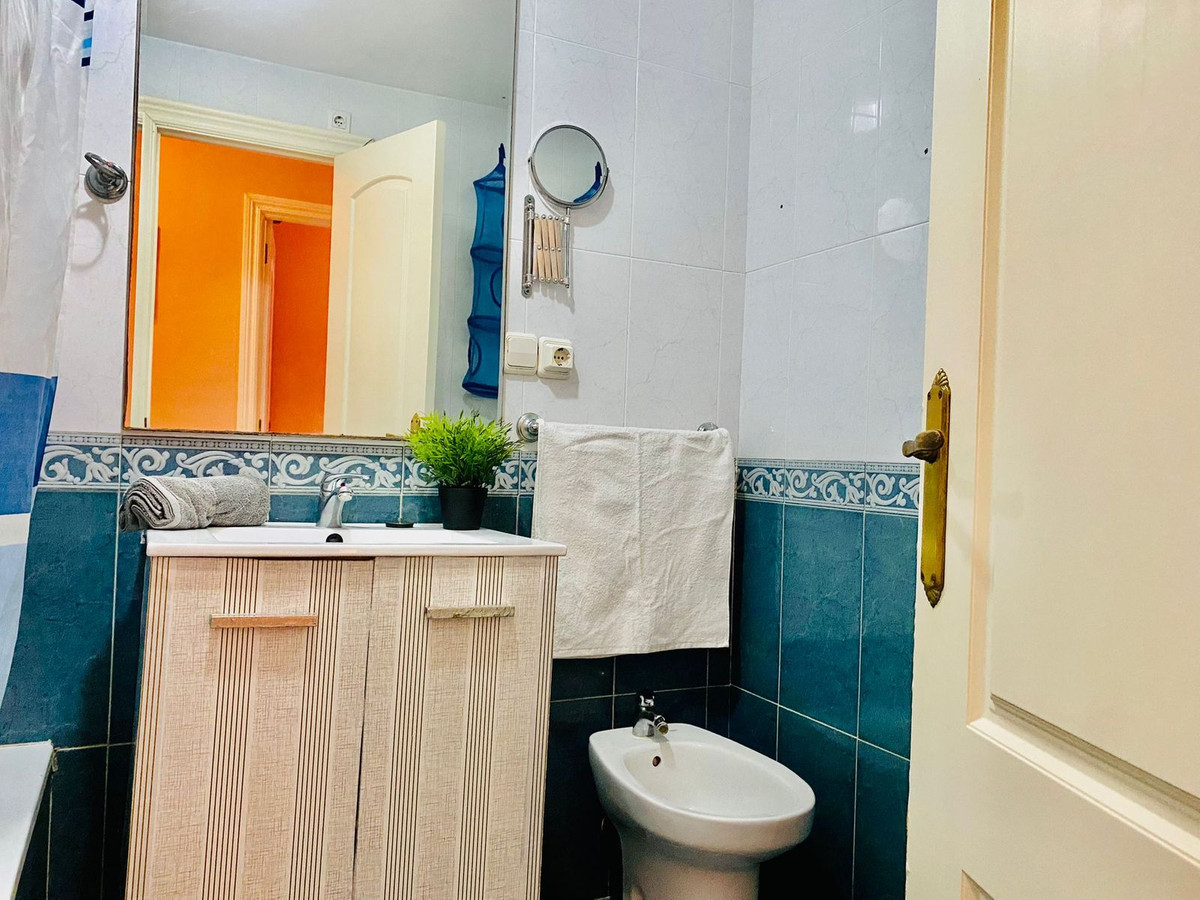 Se vende Apartamento Planta Baja de 2 dormitorios en Costa Del Sol, Málaga, España