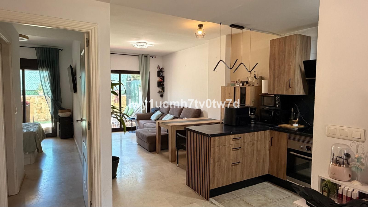 Se vende Apartamento Planta Baja de 2 dormitorios en Costa Del Sol, Málaga, España
