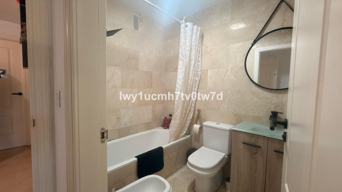Se vende Apartamento Planta Baja de 2 dormitorios en Costa Del Sol, Málaga, España
