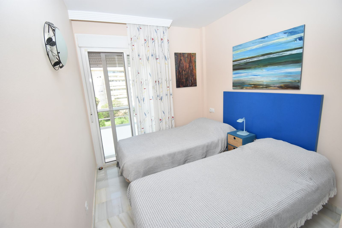 4 Bed Apartment for sale in Benalmadena Costa Costa Del Sol, Málaga, Spain