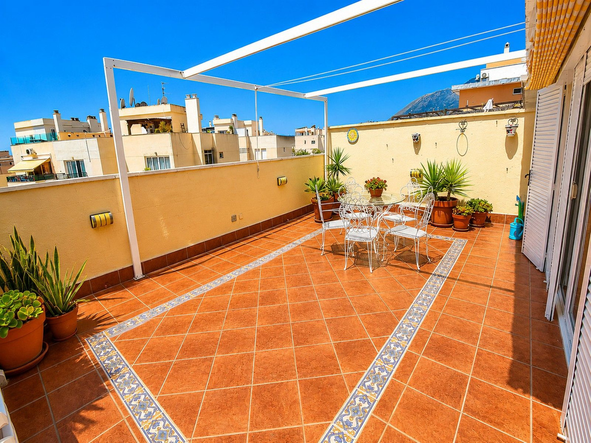 4 Bed Apartment for sale in Benalmadena Costa Costa Del Sol, Málaga, Spain