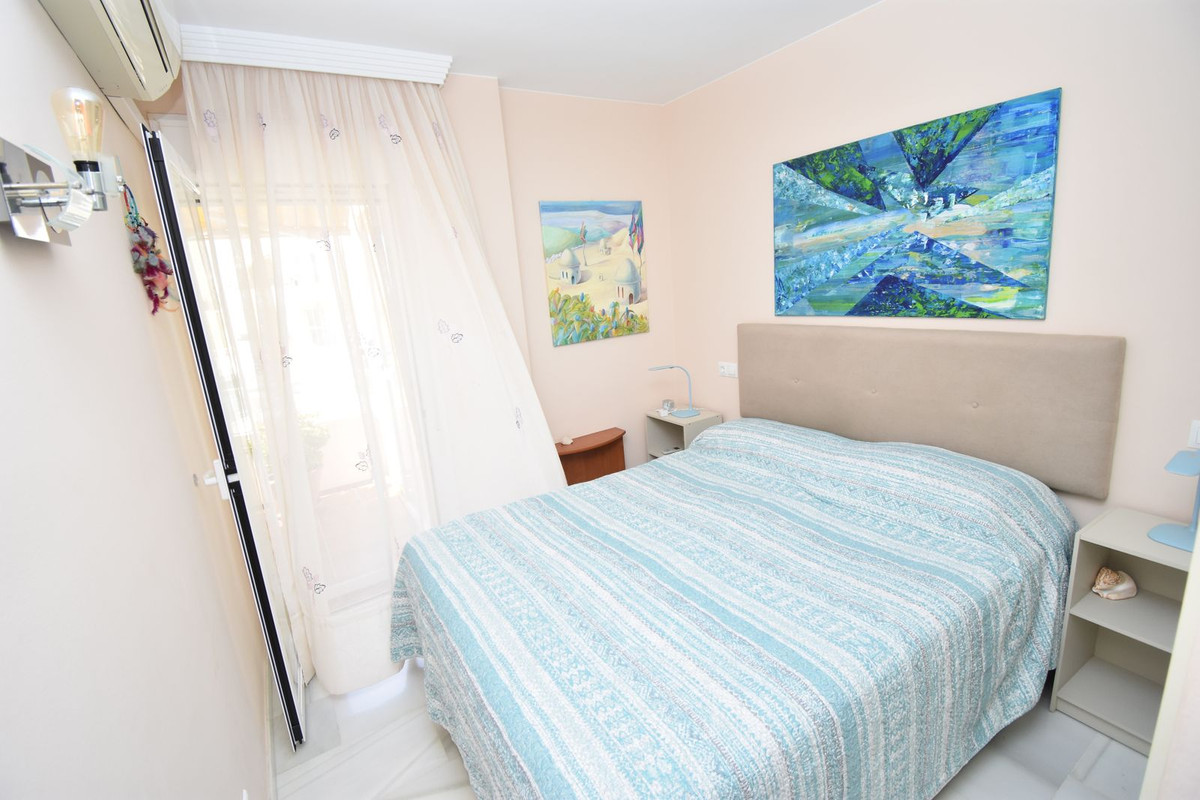 4 Bed Apartment for sale in Benalmadena Costa Costa Del Sol, Málaga, Spain
