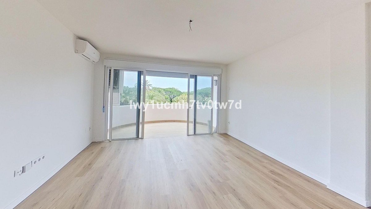 Apartment for sale in Marbella Costa Del Sol, Málaga, Spain