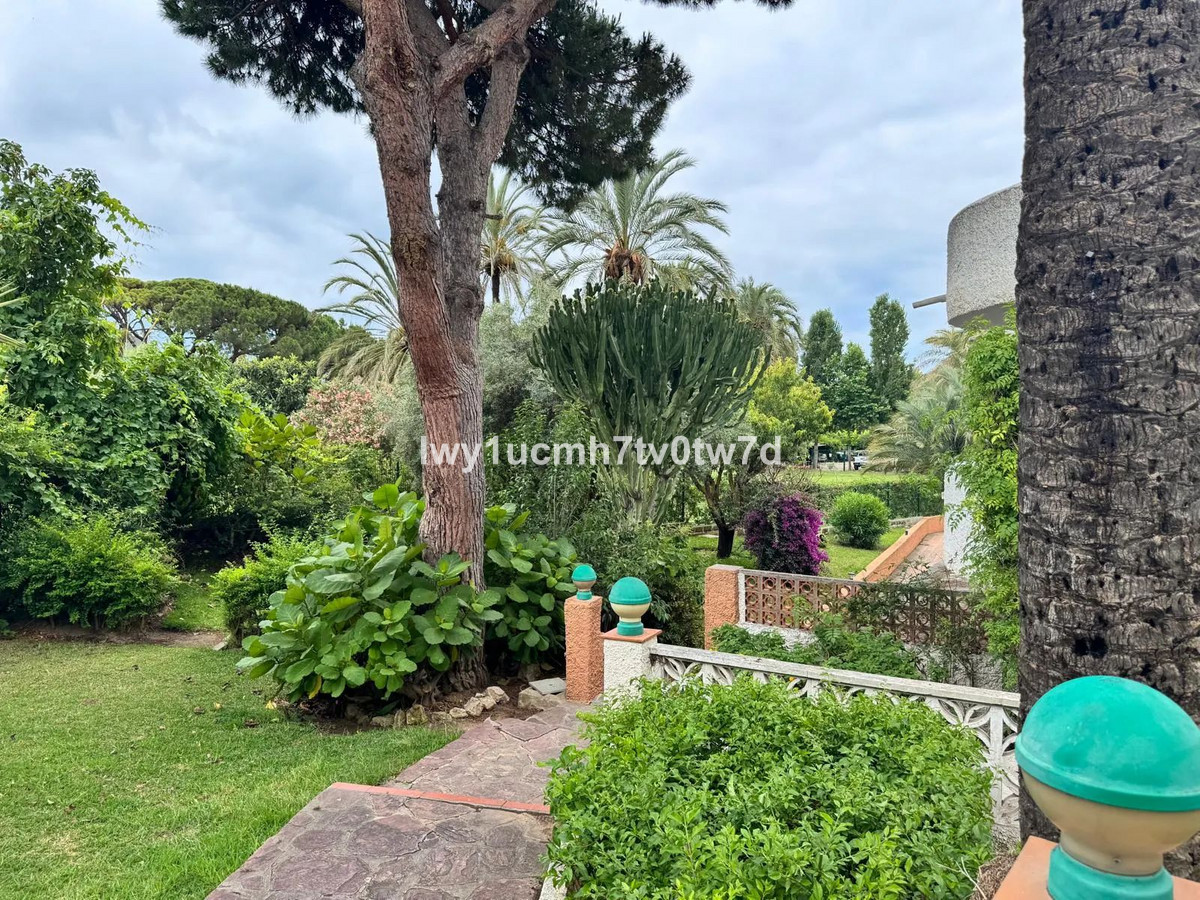 Apartment for sale in Marbella Costa Del Sol, Málaga, Spain