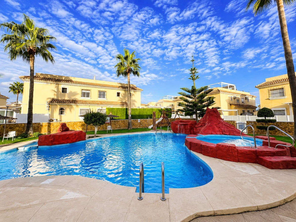 2 Bed Townhouse for sale in Villamartin Costa Blanca, Alicante, Spain