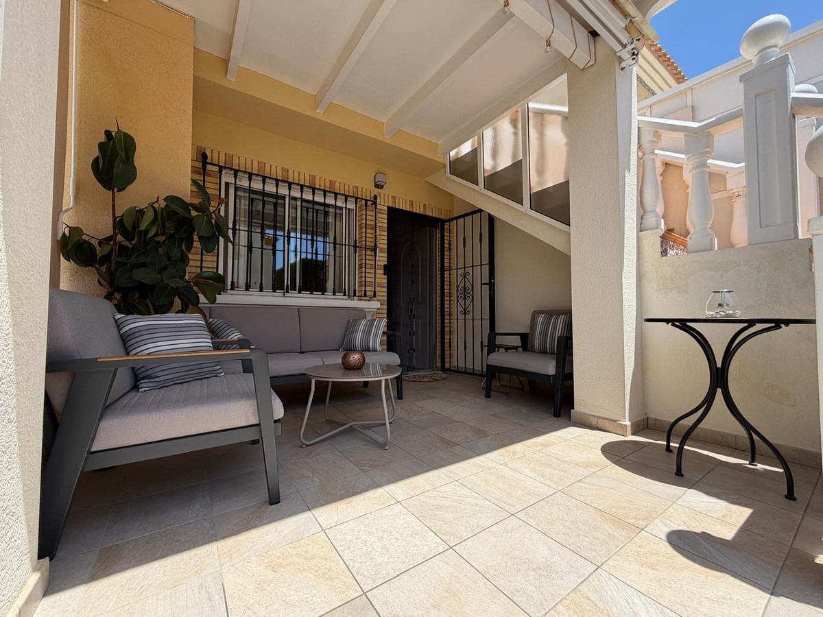 2 Bed Townhouse for sale in Villamartin Costa Blanca, Alicante, Spain