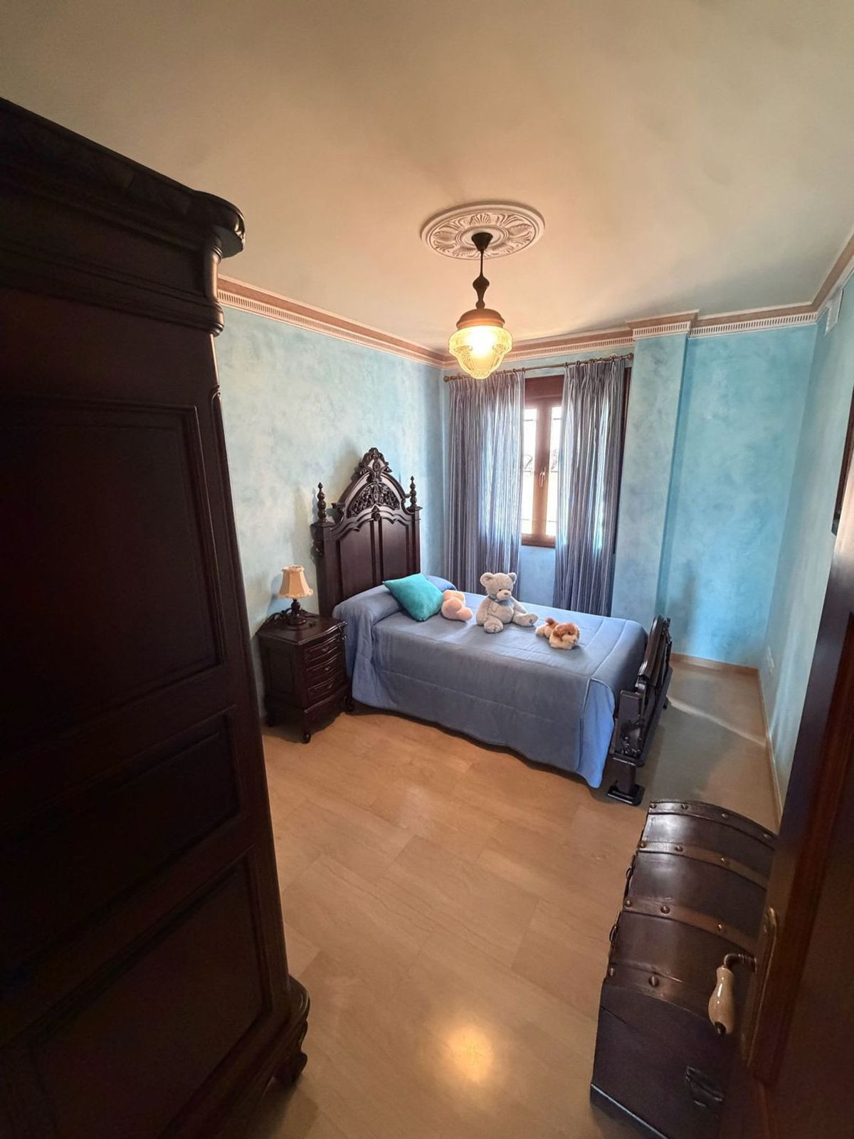 5 Bed Townhouse for sale in Antequera Costa Del Sol, Málaga, Spain