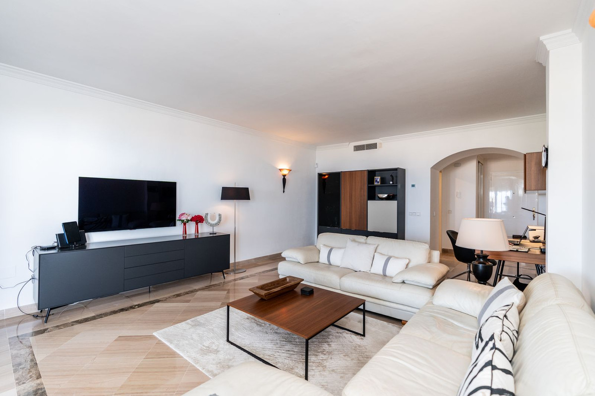 3 Bed Apartment for sale in Elviria Costa Del Sol, Málaga, Spain