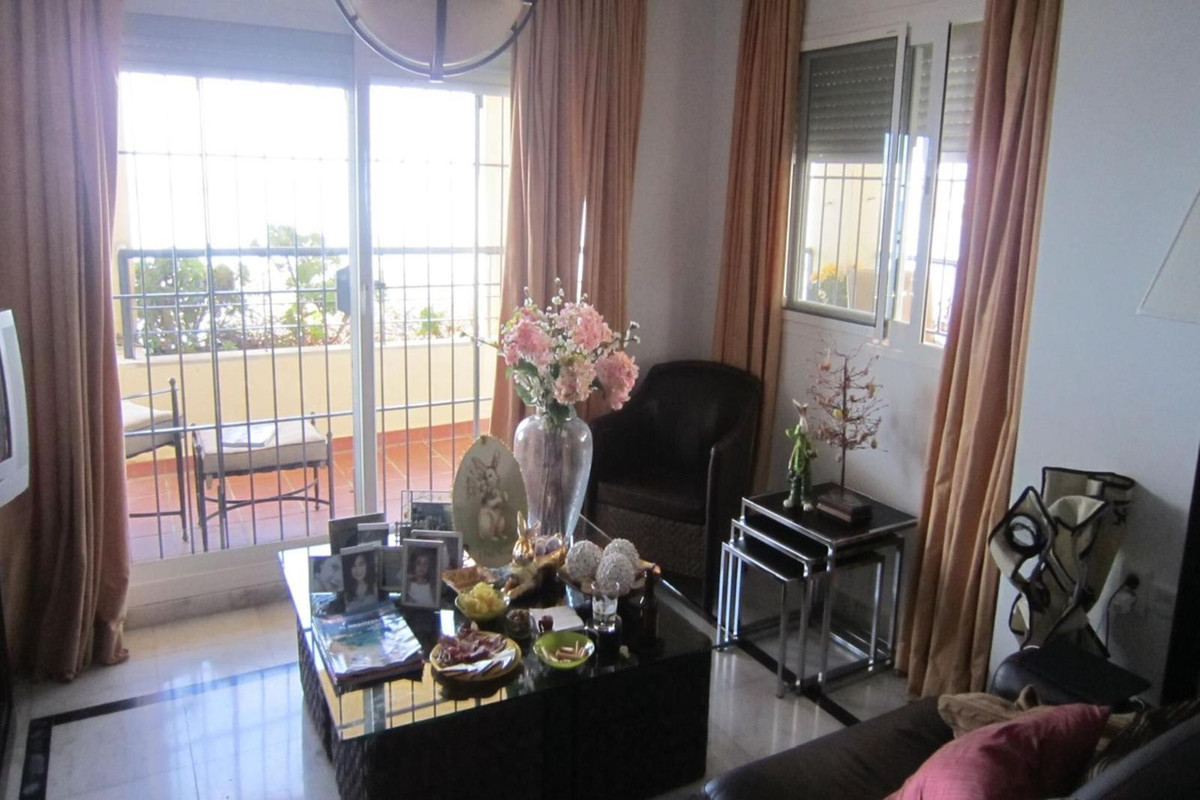 Se vende Apartamento Planta Media de 2 dormitorios en Costa Del Sol, Málaga, España